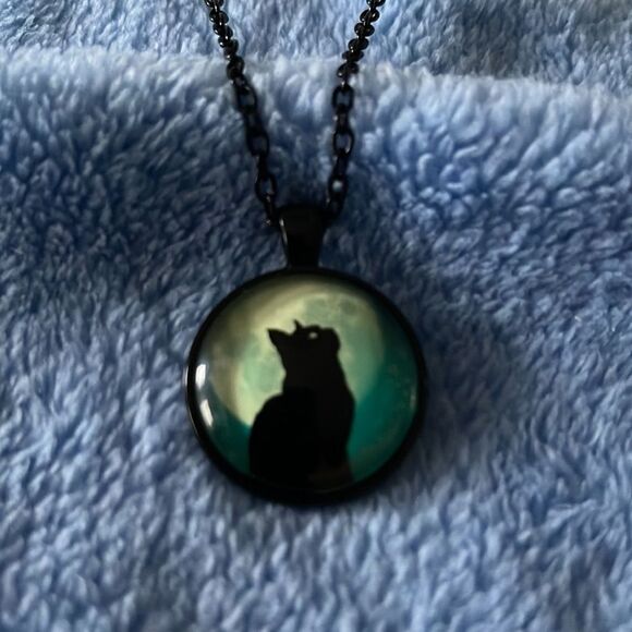 Black Cat Pendant 🐈‍⬛ - Picture 2 of 8